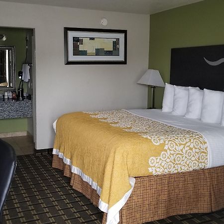 Days Inn West Memphis Bagian luar foto